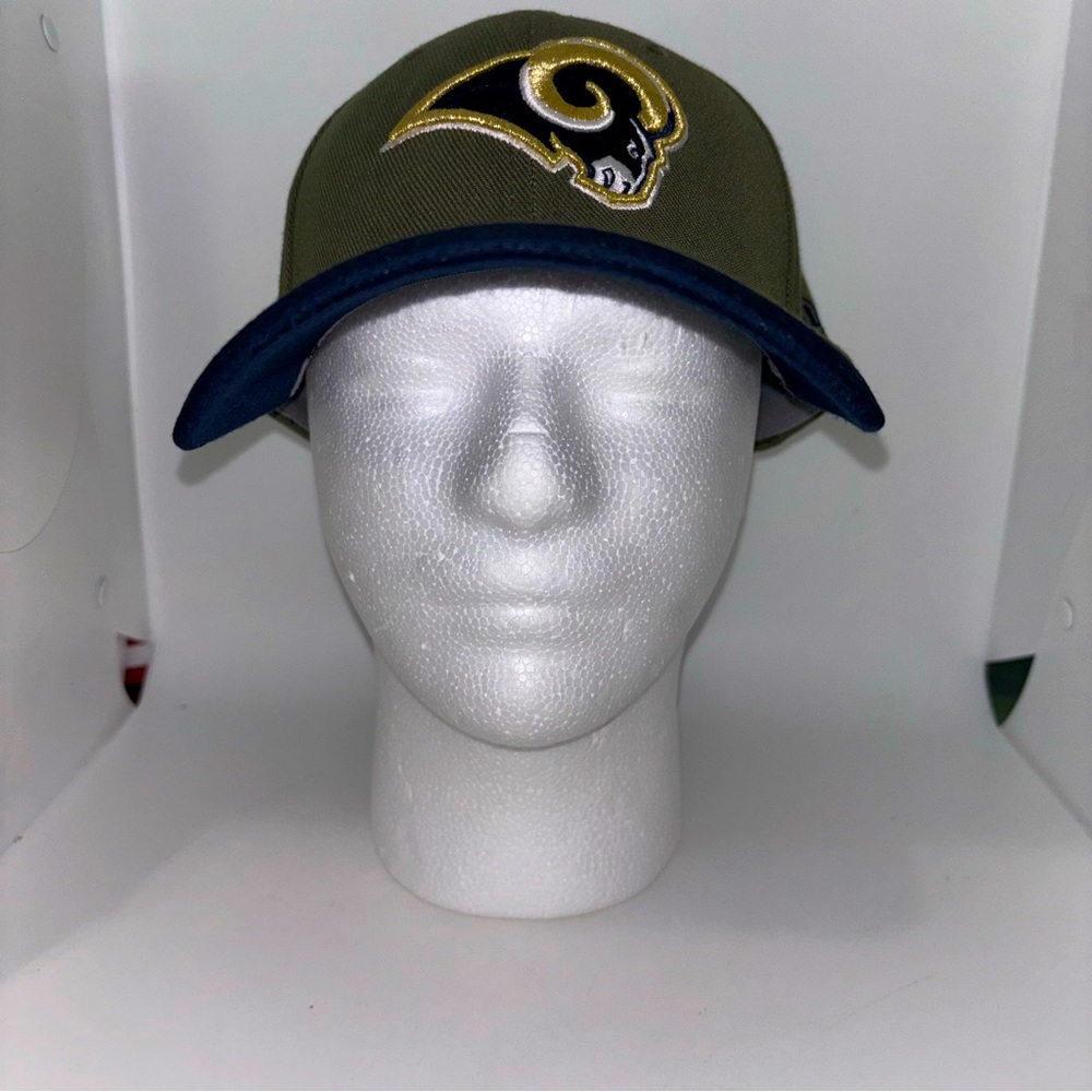 LA Ram NFL Baseball Cap New Era 39 Thirty Green with Ram & Camouflage Bill L/XL